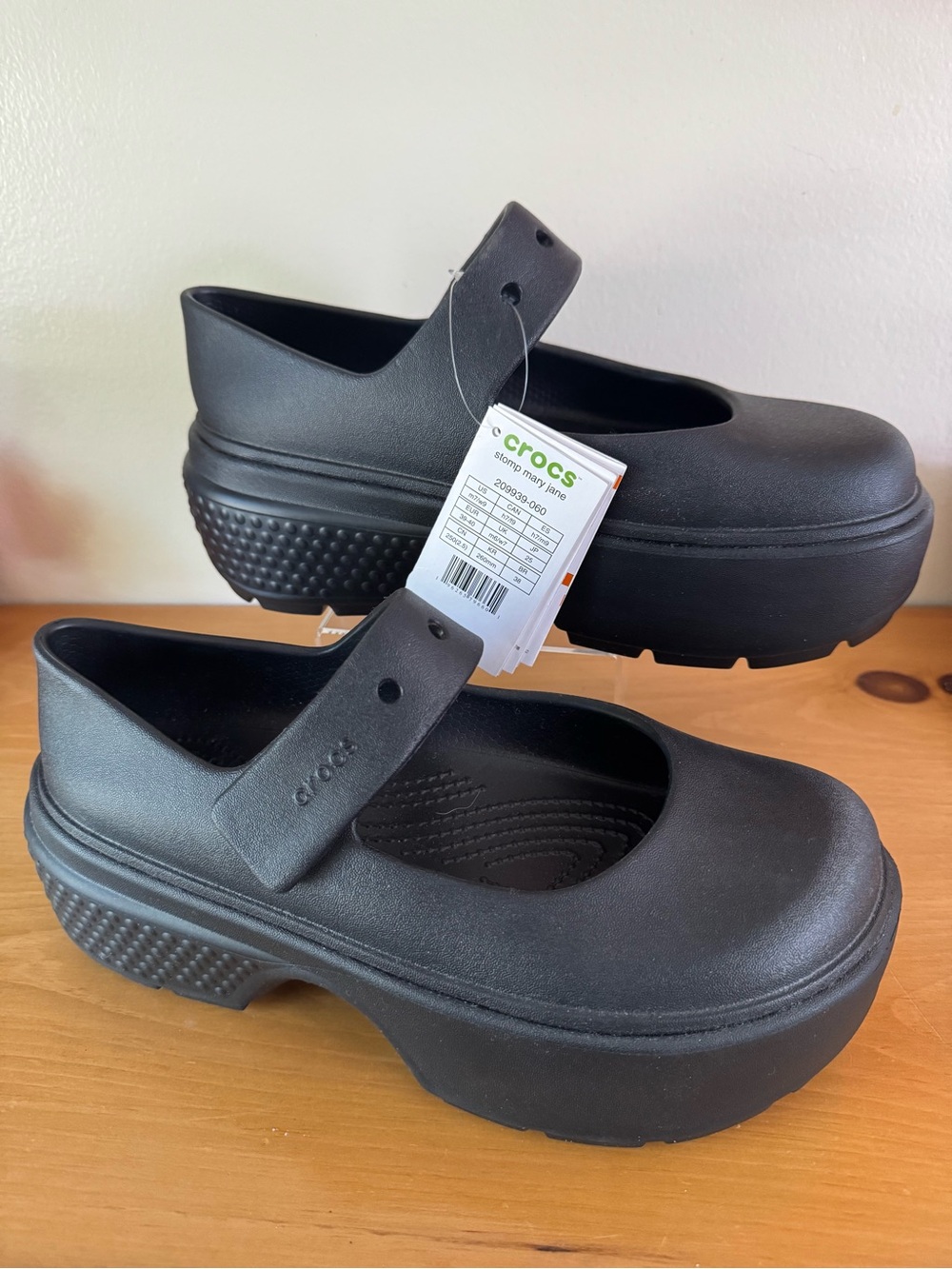 CROCS Stomp Black Platform Mary Janes